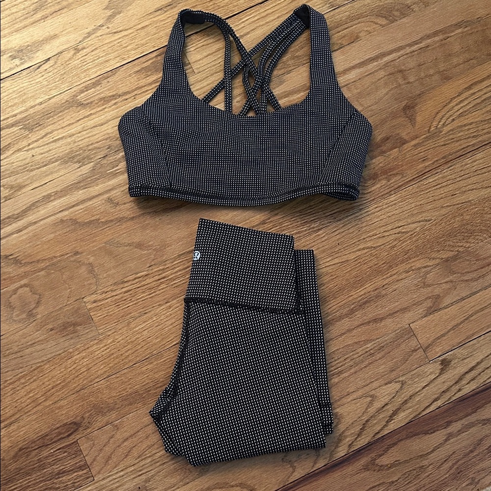 Lululemon Free to be Serene Sz 8 NWOT